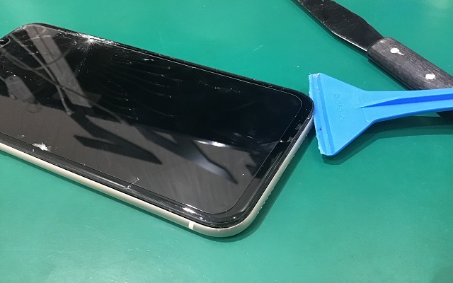 iPhone11画面割れ交換修理事例のご紹介！ | iPhone修理アイサポ 修理事例